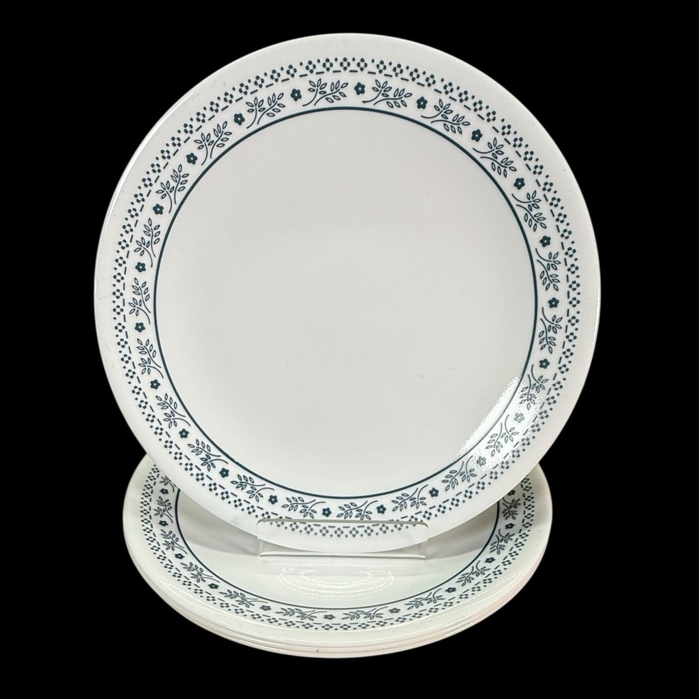Corelle Salad Dessert plates 6 3/4"  Summer Impressions Blue Blueberry Set of 4